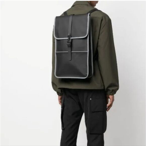 RAINS BACKPACK - BLACK REFLECTIVE - Picture 2 of 10